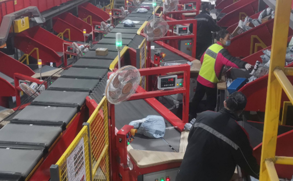 稱重掃碼測量體積一體機,掃碼稱重量方一體機,體積測量DWS設(shè)備